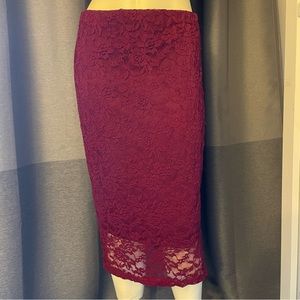 Beautiful deep red stretchy Forever 21 lace skirt in like new condition. Size L